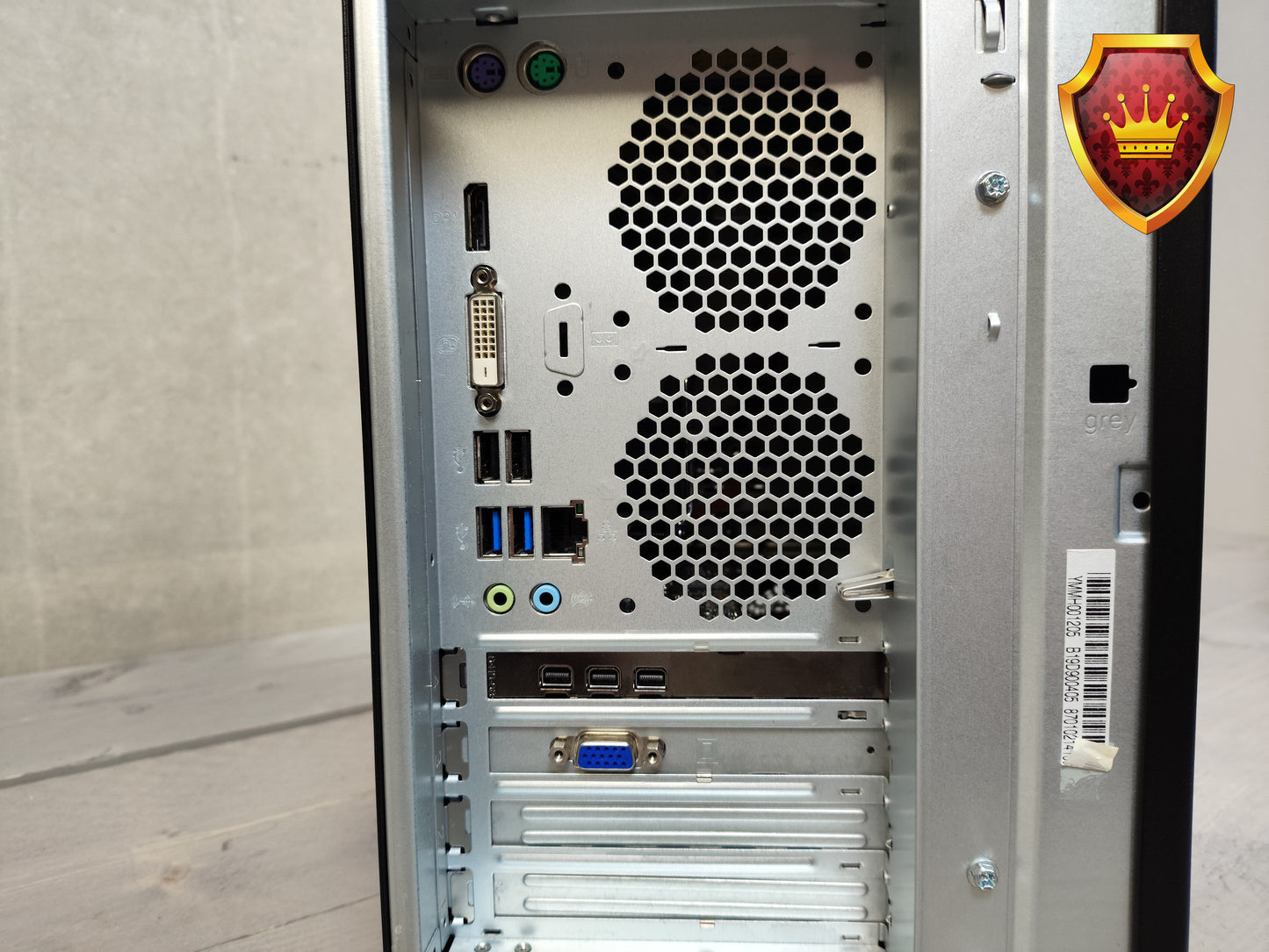 Fujitsu Esprimo i7 9th gen 16GB 256GB met Quadro P400