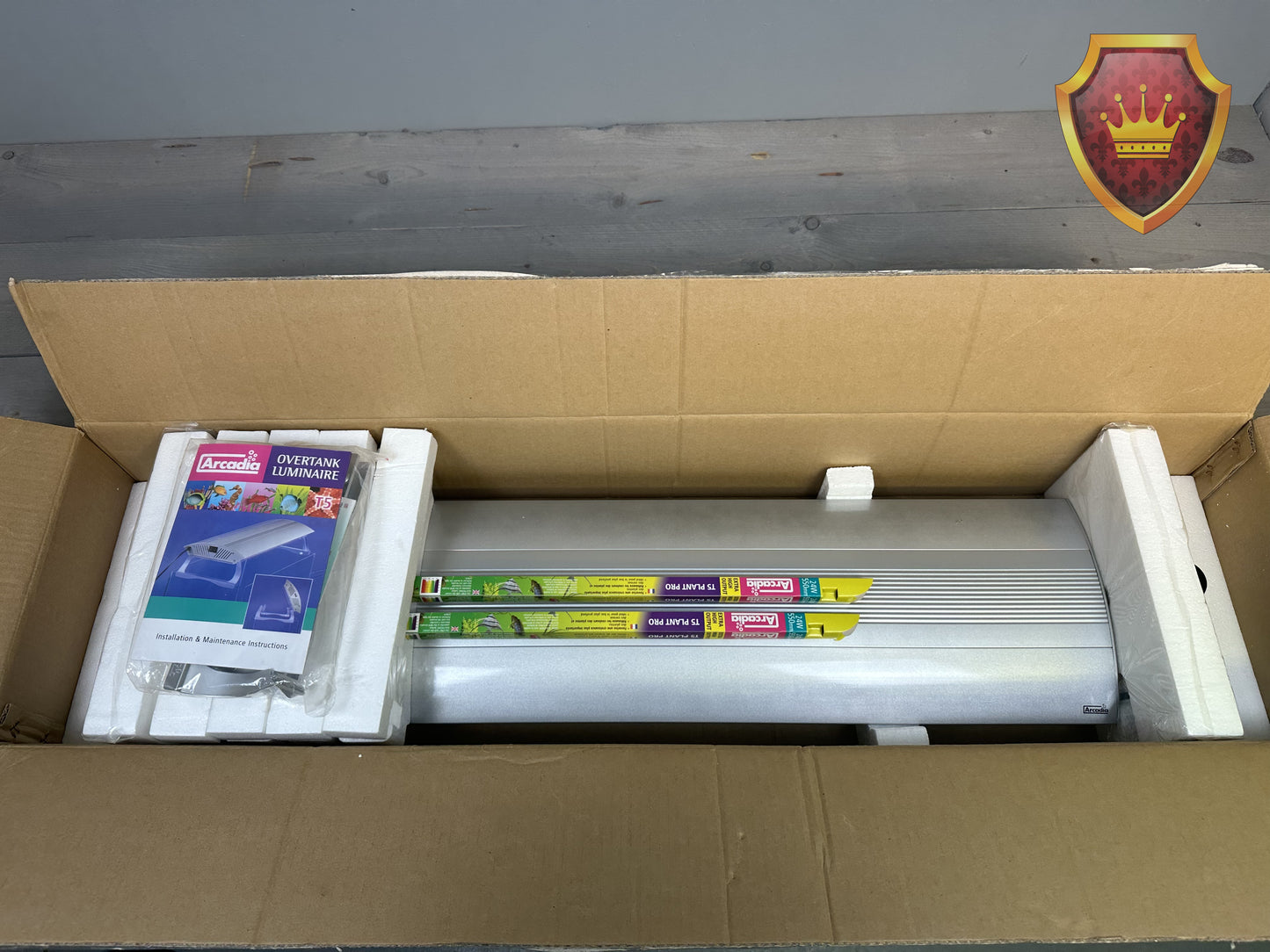 Arcadia Overtank Luminaire 800MM T8 2X25W