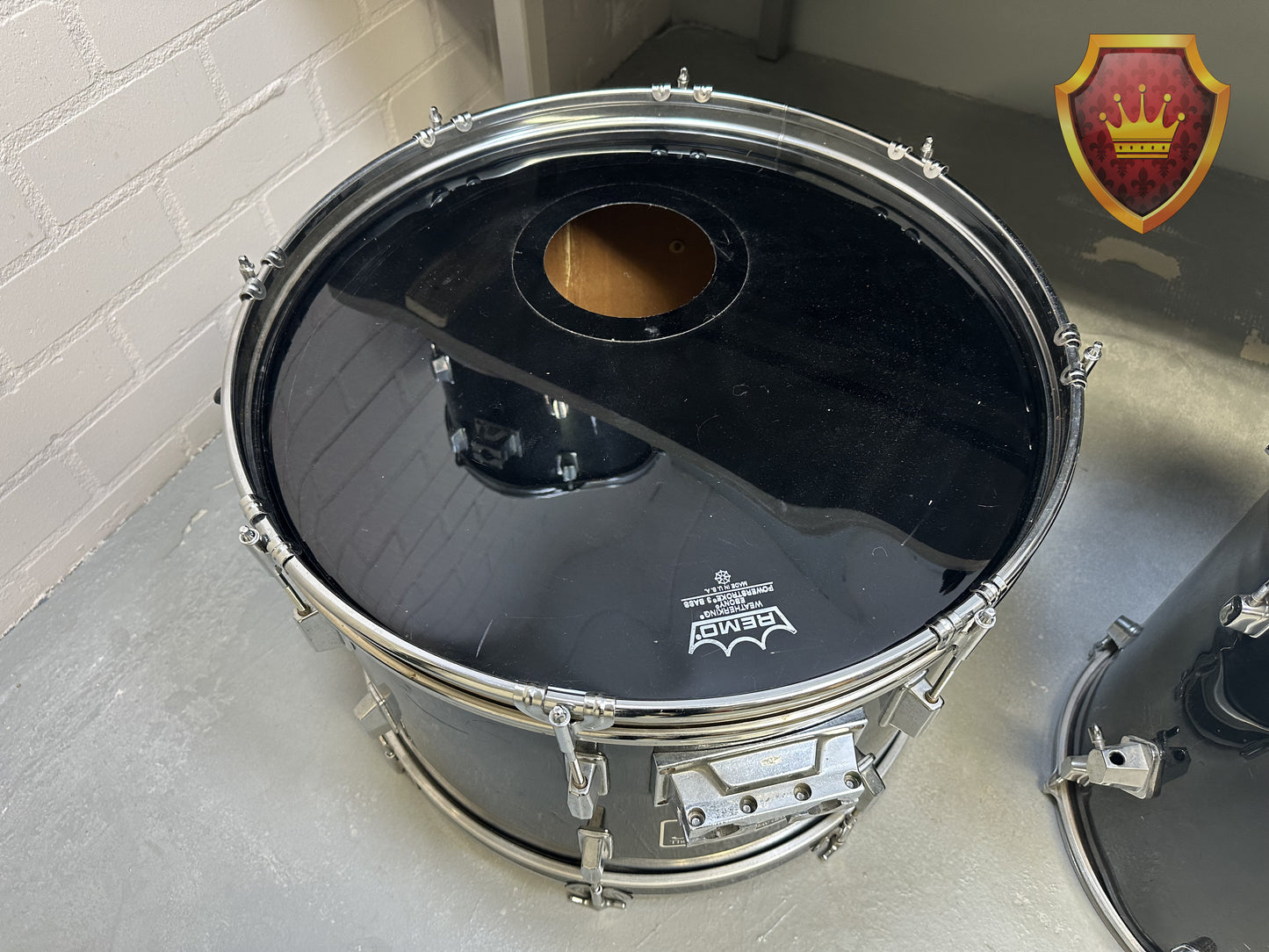 Pearl black akoestisch drumstel met hardware en bekkens