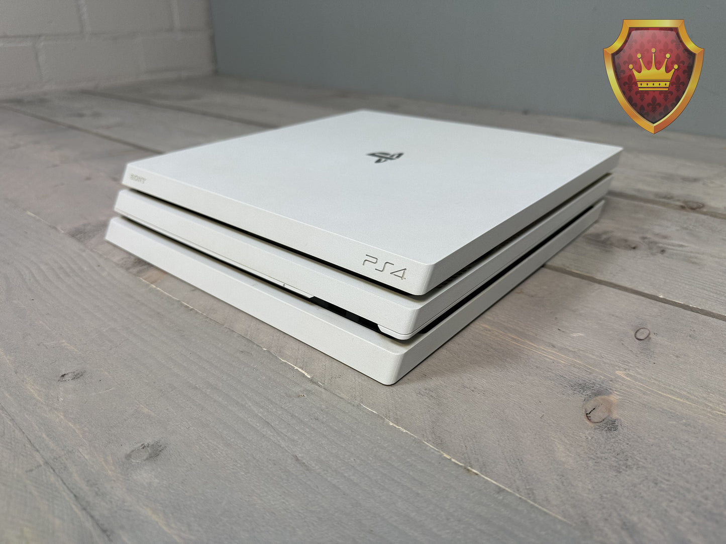 Sony PlayStation 4 Pro 1TB Glacier White CUH-7016B