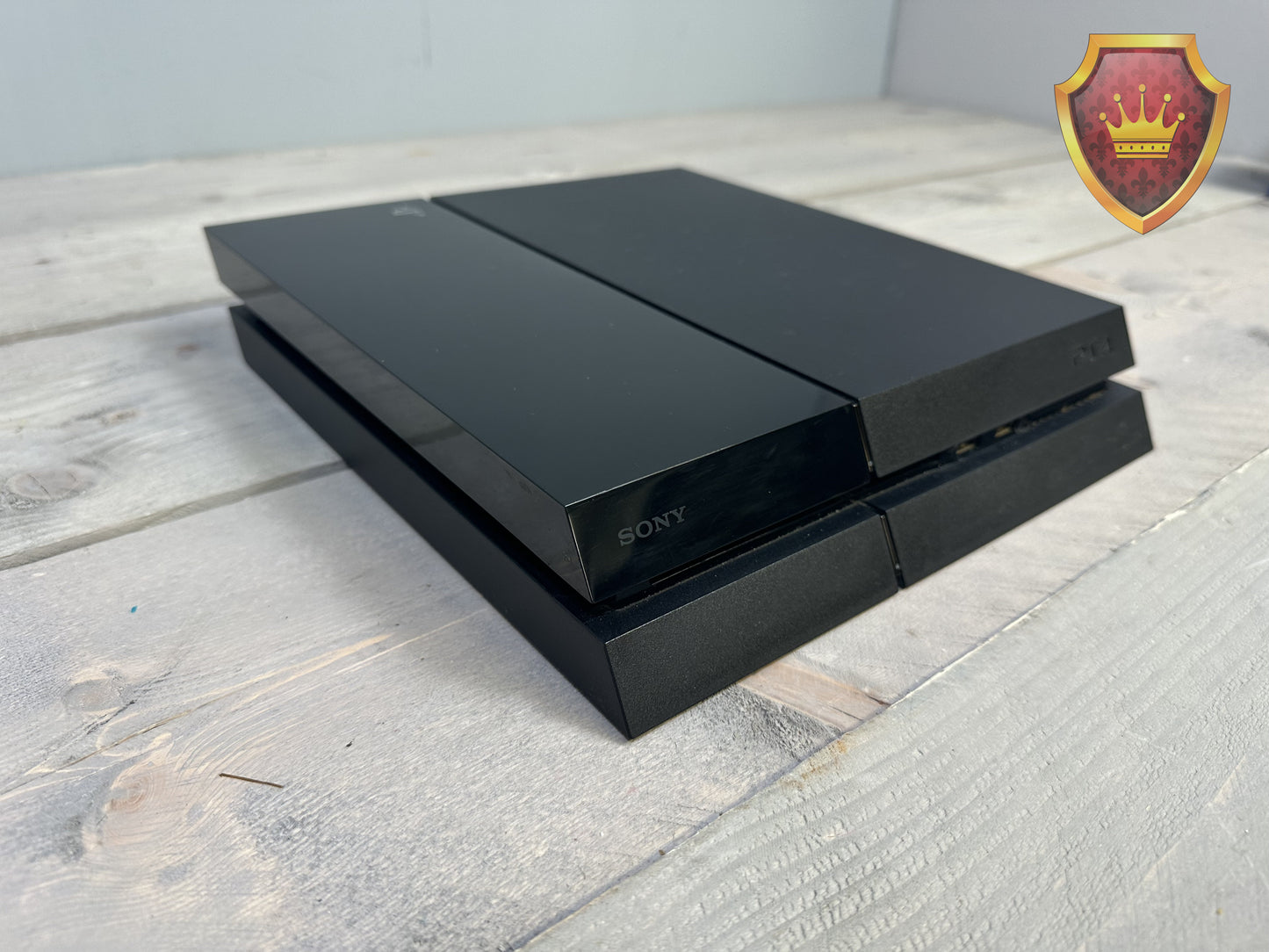 Sony PlayStation 4 500GB Console + 6 Games + Controller