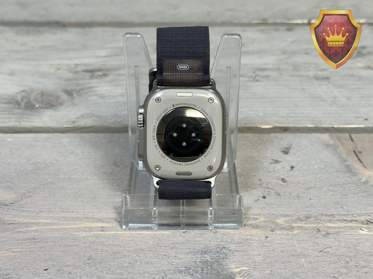 Apple Watch Ultra 49mm Titanium Trail Loop Batt 96%
