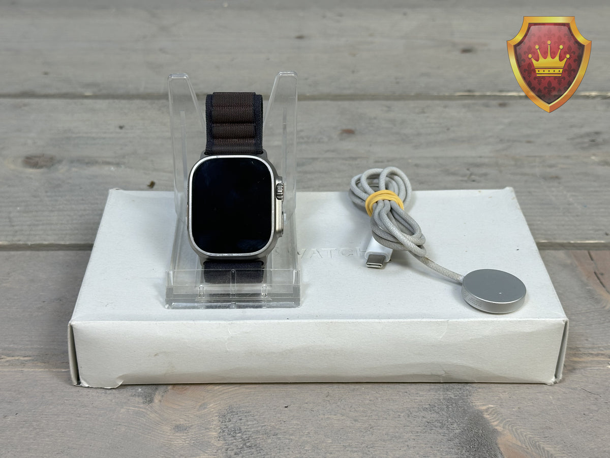 Apple Watch Ultra 49mm Titanium Trail Loop Batt 96%