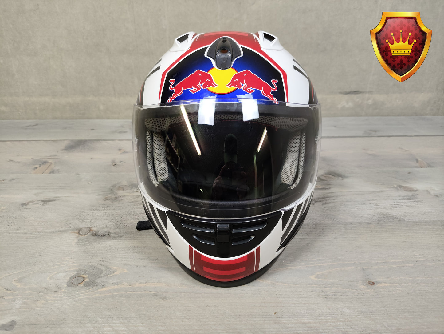 Red Bull motorhelm met vizier