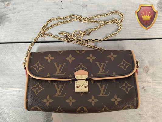 Louis Vuitton Pochette Camille Monogram M13566V - NIEUWSTAAT