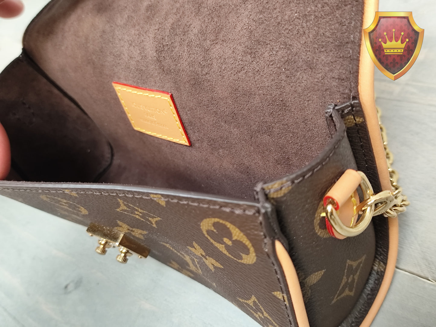 Louis Vuitton Pochette Camille Monogram M13566V - NIEUWSTAAT
