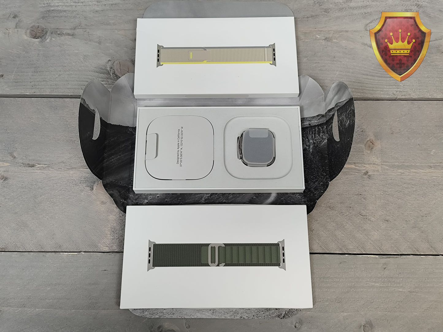 Apple Watch Ultra 1 Titanium 49mm GPS + Cellular Met Extra Banden