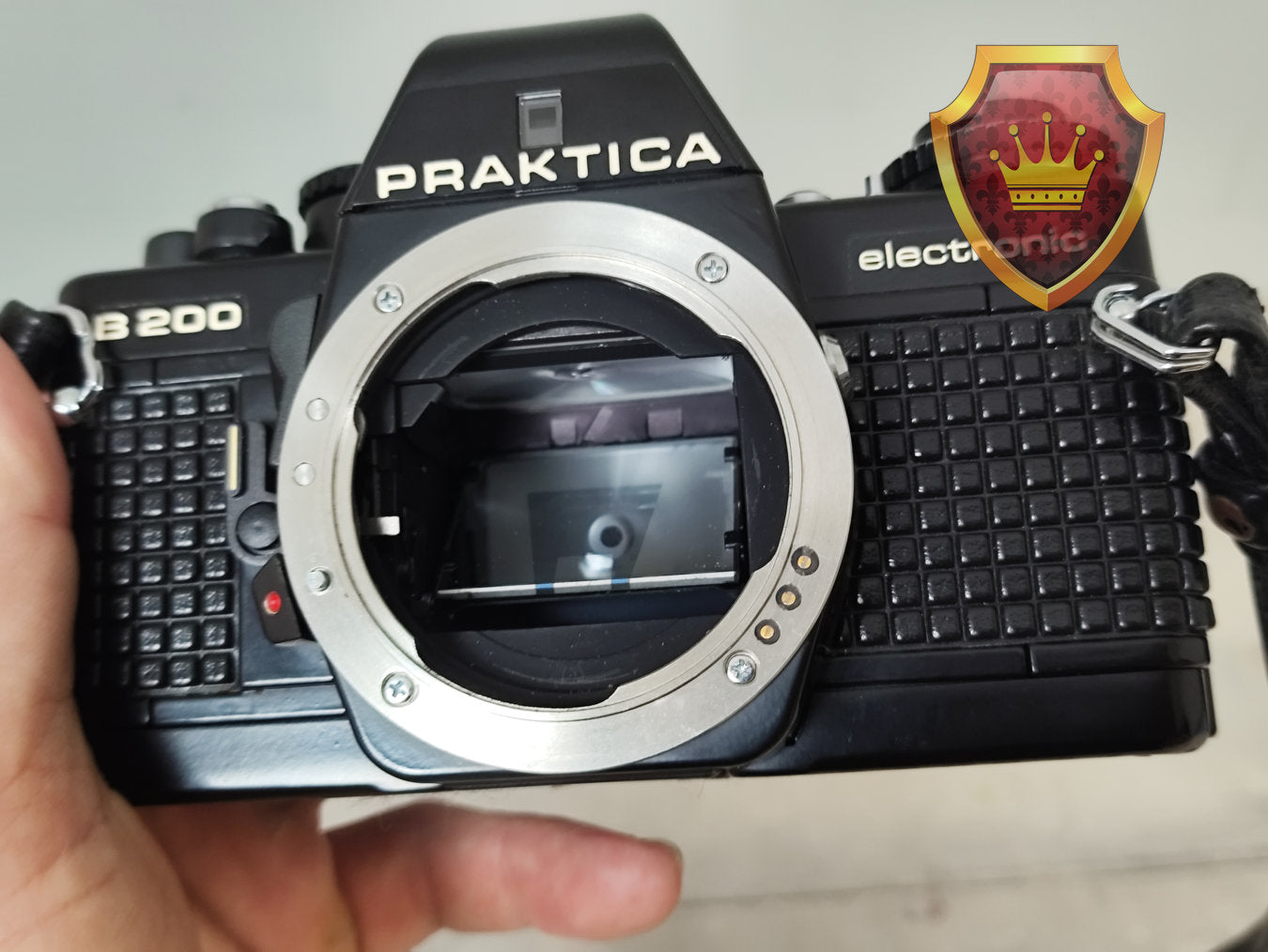 Praktica B200 + Pentacon 50mm f/1.8