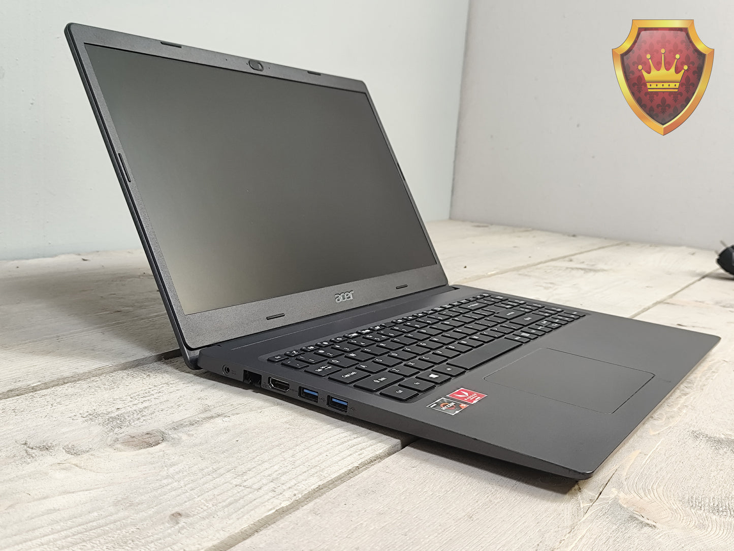 Acer Extensa 215-22 Ryzen 5 8GB 256GB SSD Vega 8 Graphics