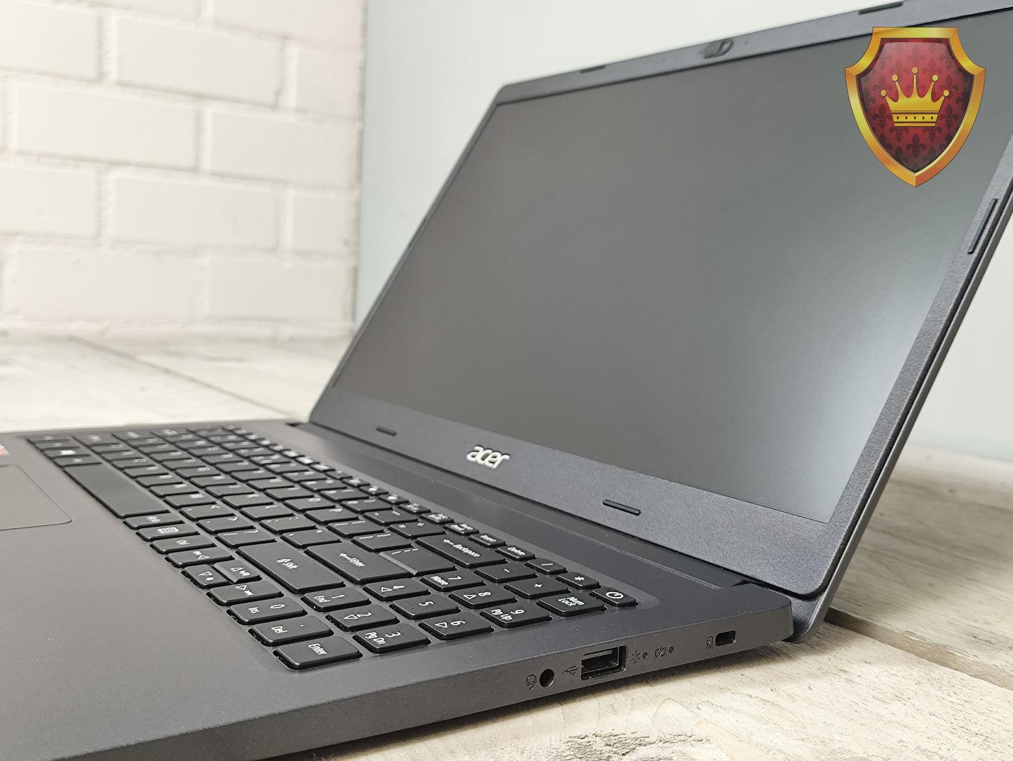 Acer Extensa 215-22 Ryzen 5 8GB 256GB SSD Vega 8 Graphics