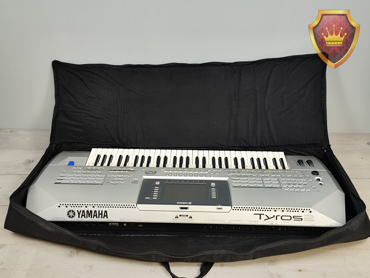 Yamaha Tyros2 Digital Workstation + Transporthoes en meer