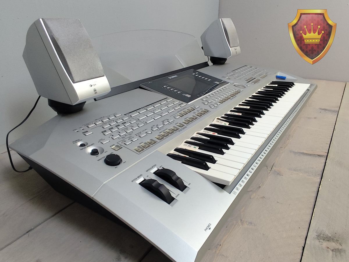 Yamaha Tyros2 Digital Workstation + Transporthoes en meer