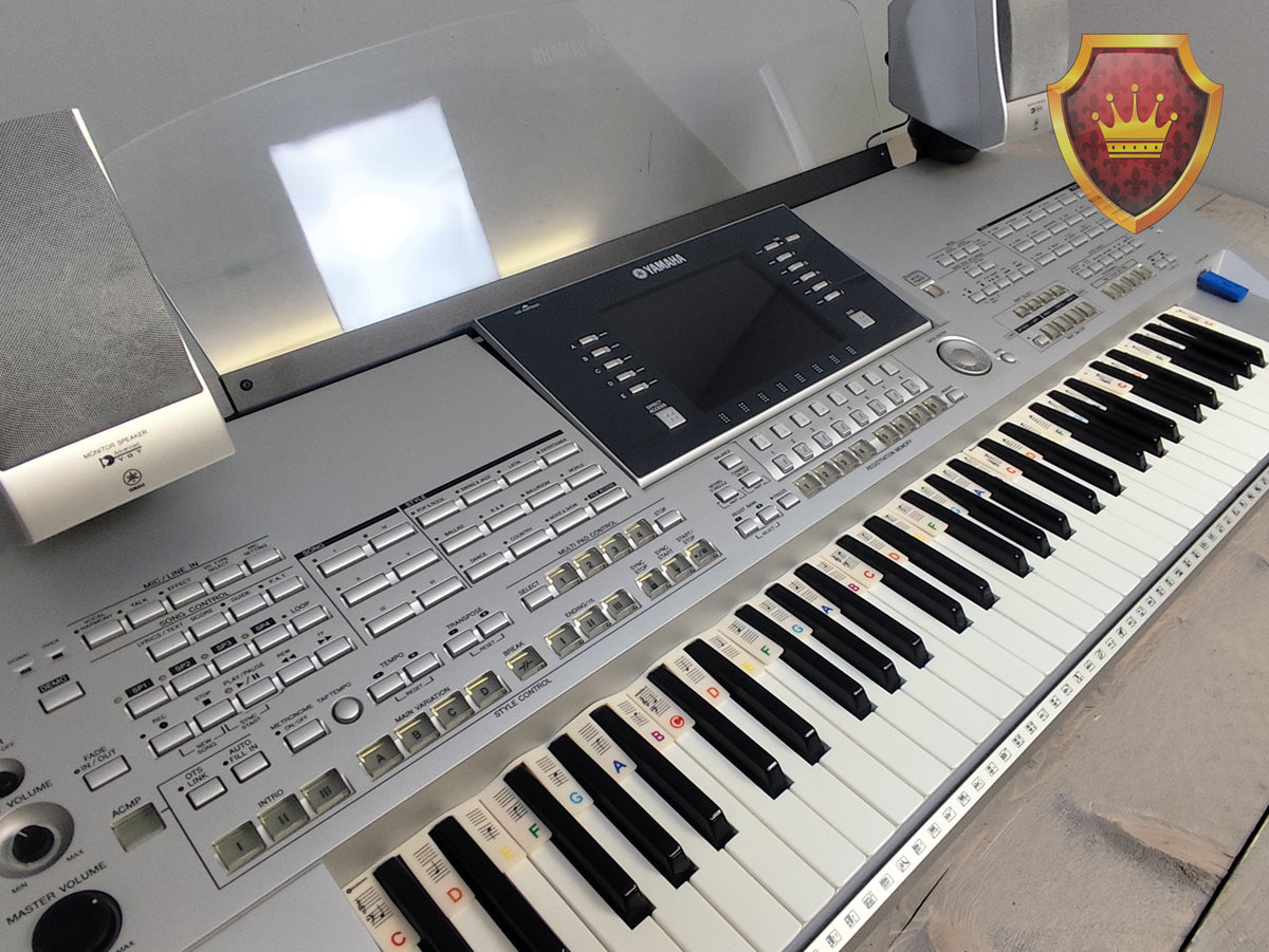 Yamaha Tyros2 Digital Workstation + Transporthoes en meer