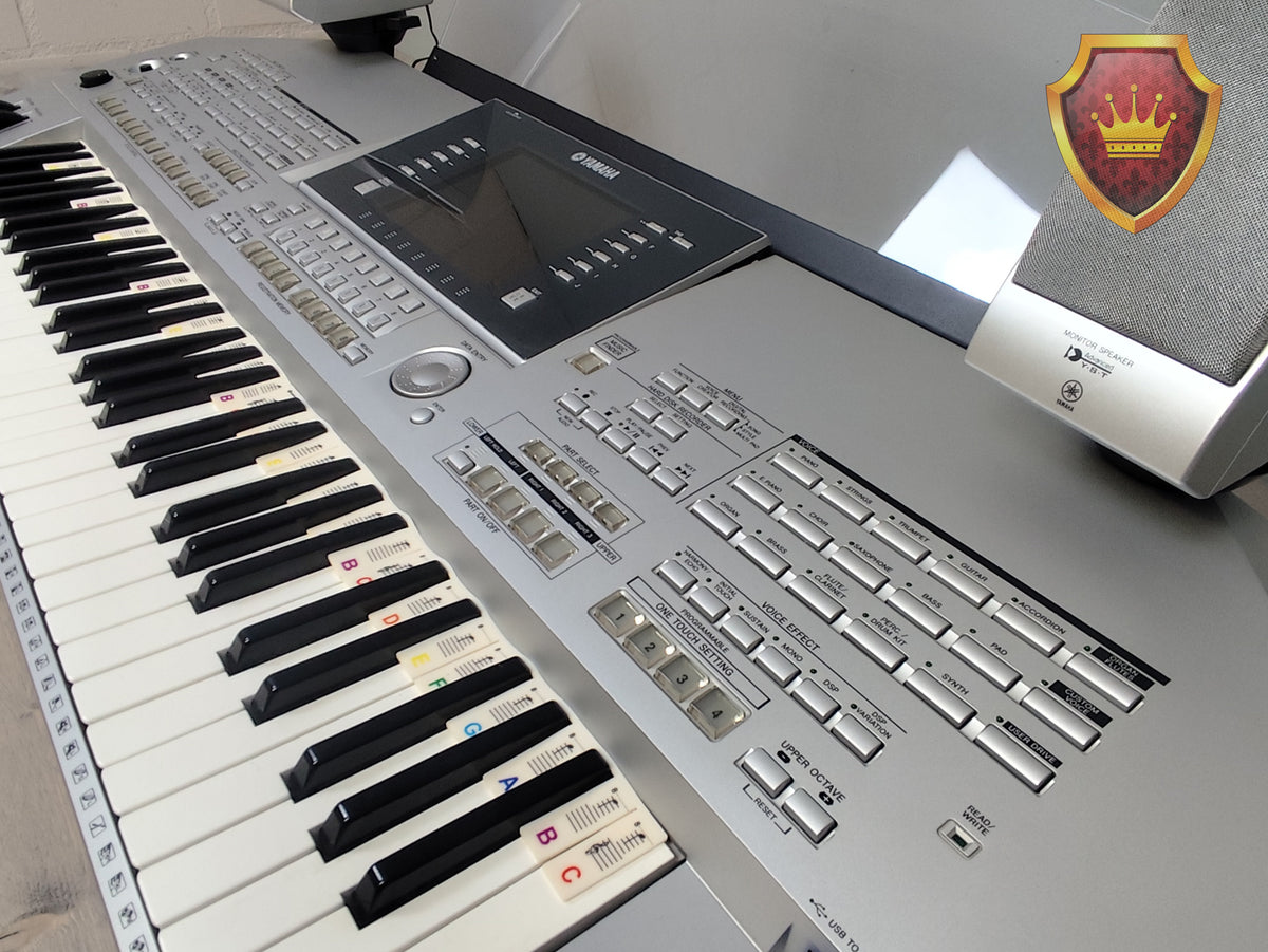 Yamaha Tyros2 Digital Workstation + Transporthoes en meer