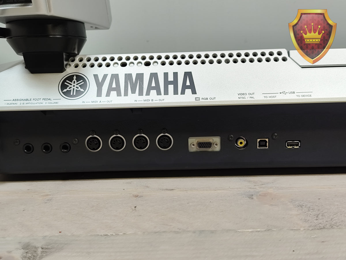 Yamaha Tyros2 Digital Workstation + Transporthoes en meer